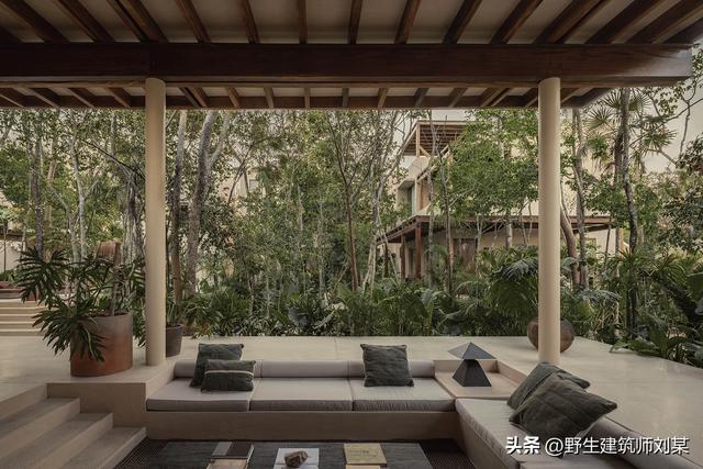 入住就得先付200美元押金，你觉得这个度假酒店值不值？