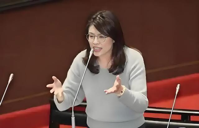 连胜文和郑丽文翻脸？其实闹了大乌龙，郝龙斌又打“怀旧牌”