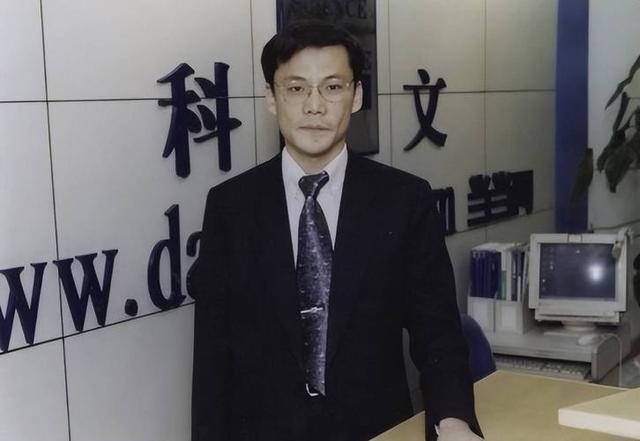 兜兜转转还是你！61岁李国庆与白月光再婚，没找小姑娘被网友怒赞