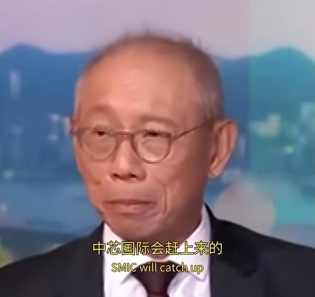 哈工大EUV光刻机突破！新加坡学者：只要成功，芯片战就会结束