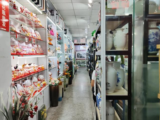 走遍济南:长途汽车站斜对过有个中恒商城