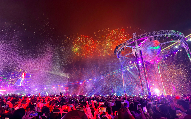 “一城双演、文体共融” 火热图景在椰城绽放