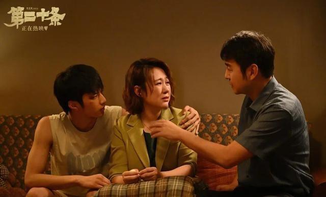 拿下影帝影后，“易烊千玺们”真正升咖了吗？