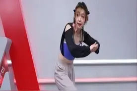 轻足街舞，跟随热烈快乐的音乐展开全身运动，蹦蹦跳起来！图片