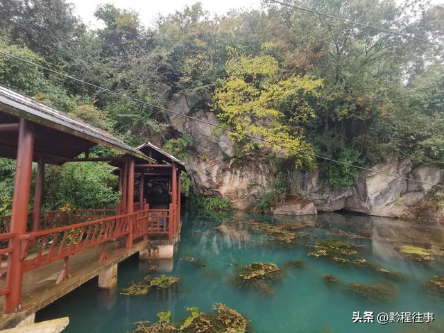 寻找一个古人类遗址不遇，居然无意间发现了一个躲匪洞