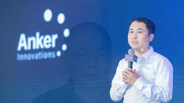 安克创新：出租屋起步靠充电器全球第一，2024年给员工发8亿奖金