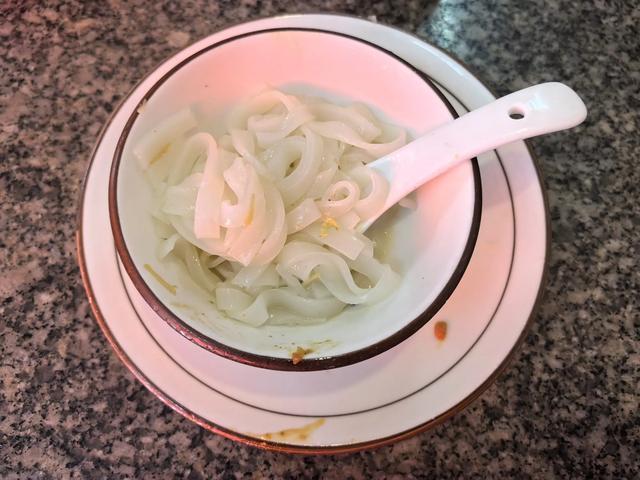 榴莲壳花胶煲猪肚 榴莲壳花胶煲猪肚的做法