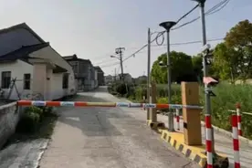 车停自家院子也要收费！停车收费"大军"挺进农村！图片