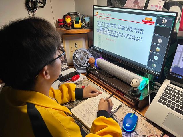 20岁辍开发AI笔记，半年揽获500万用户，年入百万美元引高盛青睐