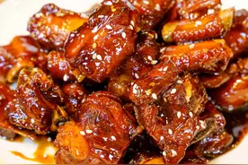 这“糖醋排骨”做法真牛，教你糖和醋的黄金比例，想不好吃都难图片