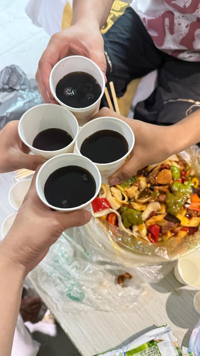 出去旅游这样发朋友圈