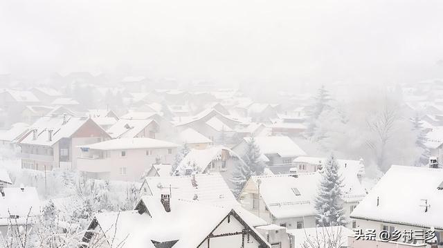 今日入三九，老人说“三九连日晴	，坟头遍地起”，晴天有啥预兆？