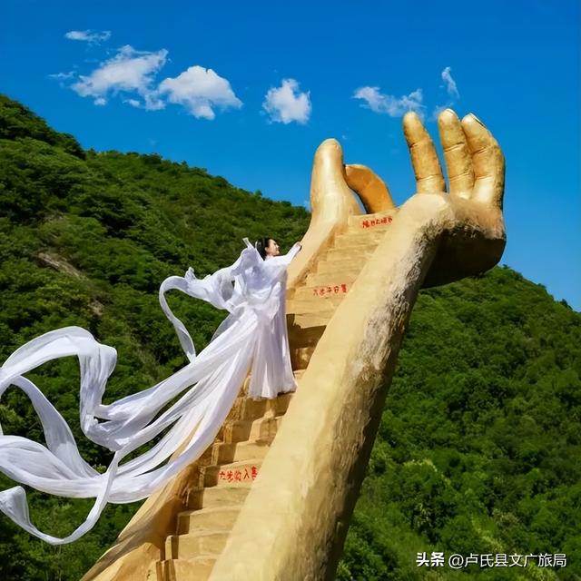 【国庆游卢氏】国庆来豫西大峡谷，萌宠潮玩+丰收晒秋，19元门票开启狂欢嘉年华！