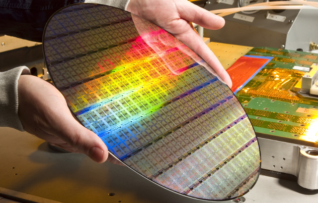 断供开始了，安世中国做最坏打算，27根钉子要拔除，荷兰援军已到