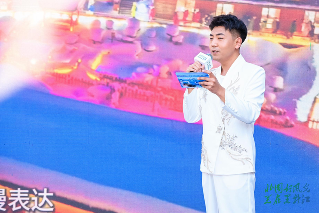 黑龙江邀客共赴冬日盛宴 重点客源地旅游宣推促消行暨2025年黑龙江省冬季旅游宣推活动在广州收官