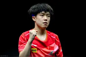 乒乓球澳门赛：单打四强出炉！王楚钦压轴晋级，下轮迎战林诗栋图片