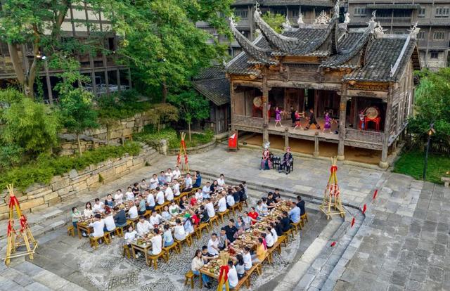 国庆“趣”遵义 | 收藏！线路大合集，解锁醉美遵义N种玩法！
