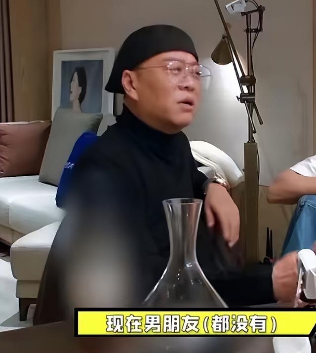 钱再多有什么用?49岁佘诗曼的现状，给不结婚不生娃的人提了个醒