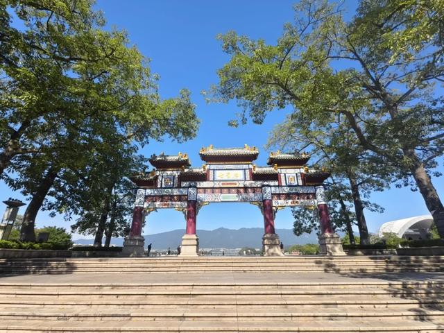 今天18:20，打开电视看肇庆亮相央视一套！