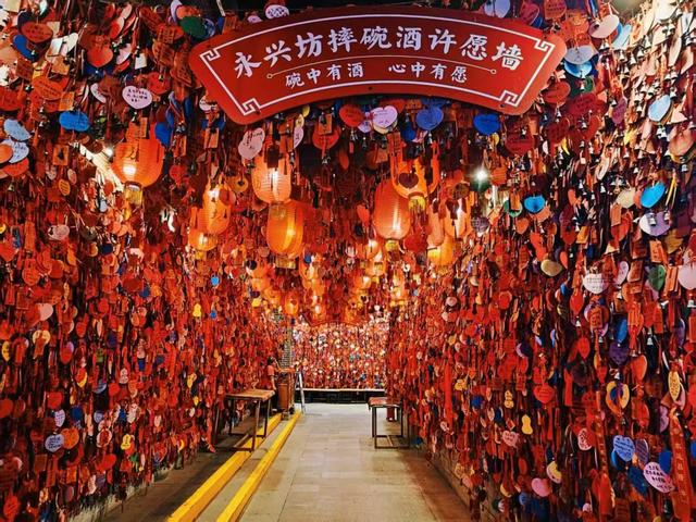 西安城墙碑林 2025 新玩法!3 个避坑技巧 + 7 大必拍,朋友圈传疯了!