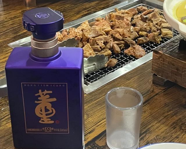 中国八大纯粮食酒品牌，2025 年高口碑粮食酒选购指南