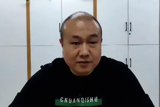 河北刘炯老师突然离世，才40多岁，学生称缘由，上午仍上了数学课