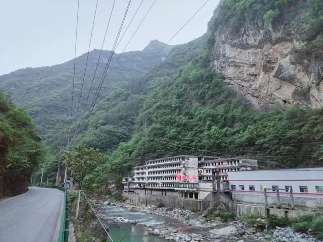 云阳沙沱，邻界巫溪