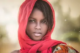 东北大叔娶22岁非洲女孩，新婚夜与妻子袒露心声，后来生活如何？图片