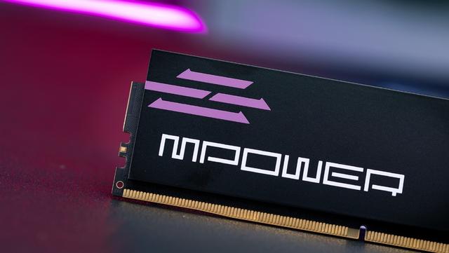 性能、美学新高度？云彣×微星联盟款云砺DDR5内存开箱