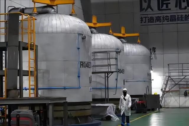 双面乐山：一座文化旅游和先进工业交相辉映的城市