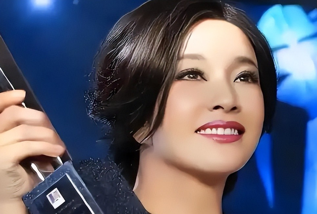 钱再多有什么用？75岁的“风流妖精”刘晓庆	，已经走上另一条道路