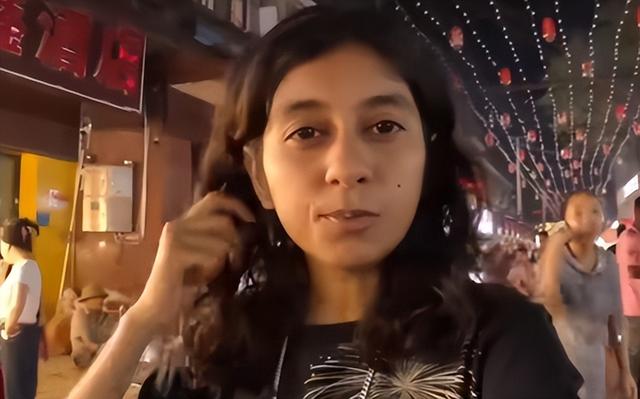 听说印度领先中国，印度美女决定一探究竟，到中国才知道自己被骗