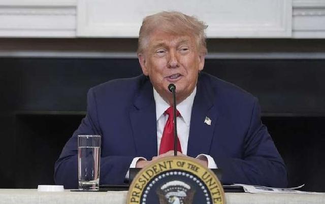 特朗普威逼大马把中国踢出局，不到24小时，中马两军决定一致对外