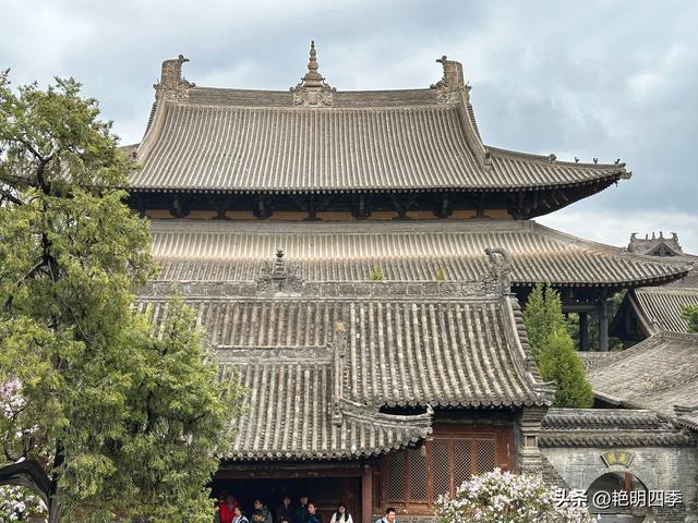 华严寺：“八大辽构”之七，拥有最美辽塑菩萨和最美古代书橱