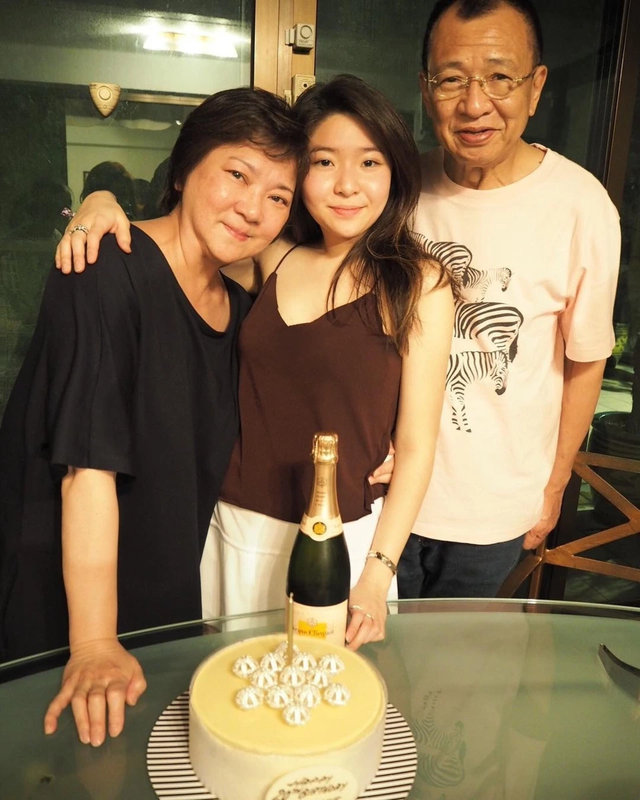 演都不演了！许绍雄去世不到48小时, 就被曝黑料，恶心的一幕出现