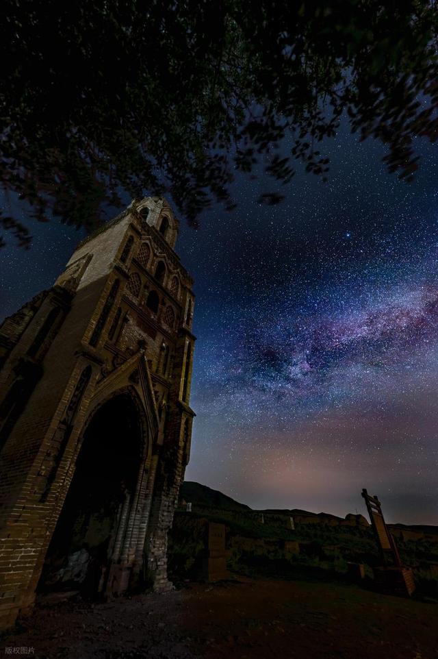 这座塞北小城，藏着长城脚下最美的秋日盛景，邀你共赴浪漫之约~