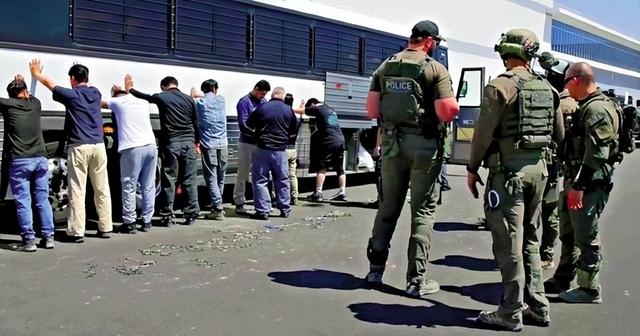 特朗普果然被耍？中国邻国终于强硬一回，说好的3500亿不给美国了