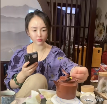 北京肖哥去世，才45岁！家里放14吨原石给娇妻玩，手握十几套房本