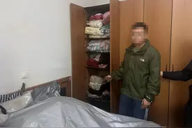 老人近4万元现金被“影视道具钞”偷梁换柱，窃贼竟是……图片