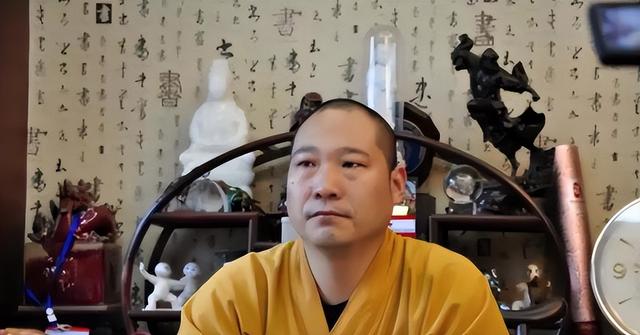拔出萝卜带出泥！释永信下马，举报人被扒惊天丑闻，难怪会被开除