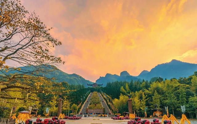神农架三天两夜旅游攻略，精华景点全覆盖，不走回头路