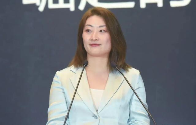 宗馥莉辞职后，“娃小宗”官方账号出现了；娃哈哈集团任命许思敏为总经理	，董事长职务空缺