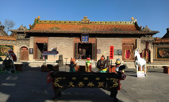 浑源寻禅记：穿越永安、圆觉两寺，触摸七百年前的梵音与华彩