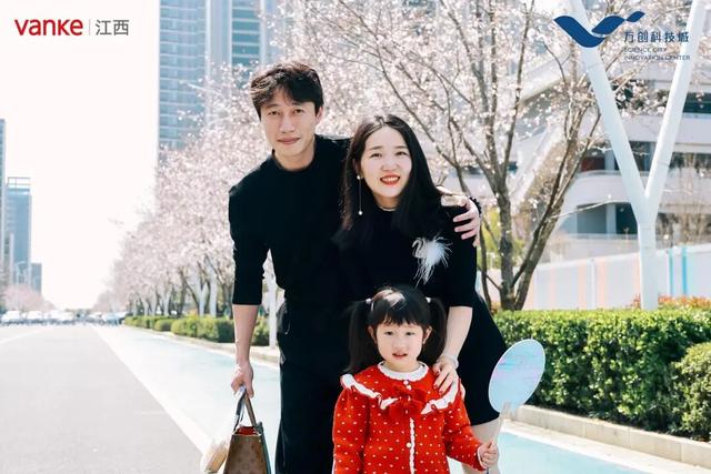 这个春天的浪漫是赣江新区给的，樱花雨的时间就在…