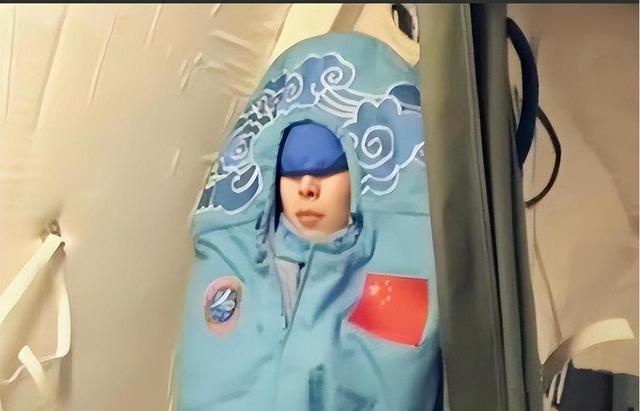 牺牲太大了！中国首个出舱女宇航员谈太空之旅：落地后路都走不了