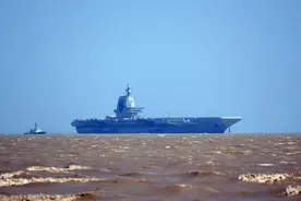 第三次海试结束，福建舰返回长江口，舰载机是否上舰还有待观察图片