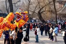 春节山西的人多到“离谱”，打卡点全是人人人人……图片