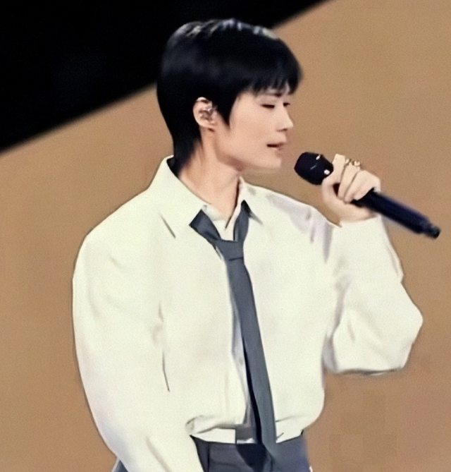 嫁法国老头真相大白5个月后，41岁李宇春近况曝出，一点也不意外