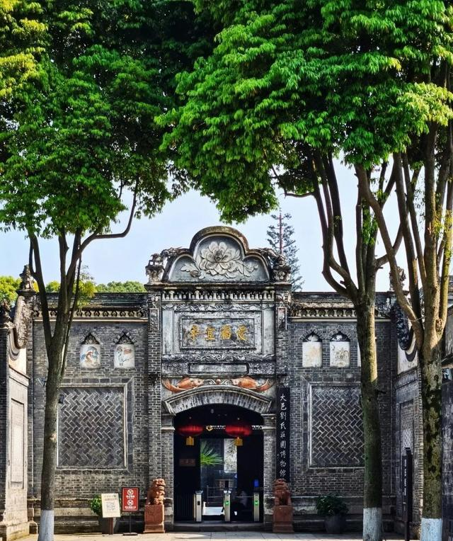 四川最美的6个古镇，有车没车，此生必去一次！