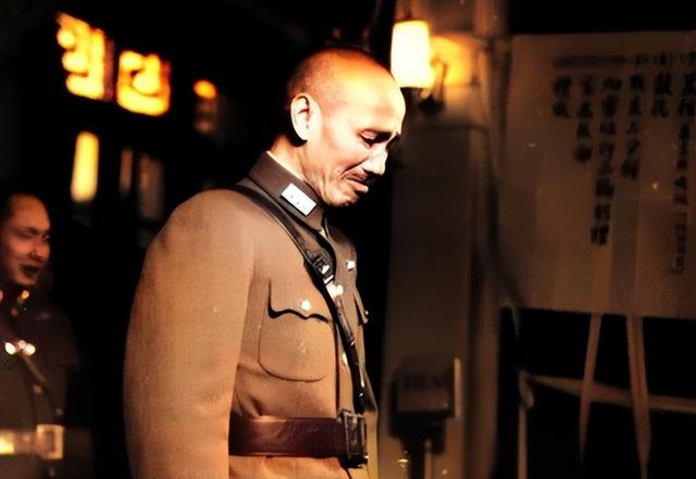 蒋介石唯独不敢动周恩来？如果动他：估计老蒋整个嫡系都得反！